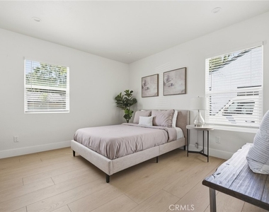 345 E Janice Street - Photo Thumbnail 10
