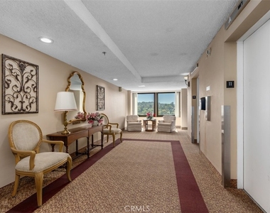 24055 Paseo Del Lago - Photo Thumbnail 3