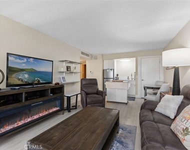 24055 Paseo Del Lago - Photo Thumbnail 12