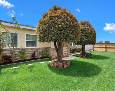 625 Santa Fe Drive - Photo Thumbnail 8