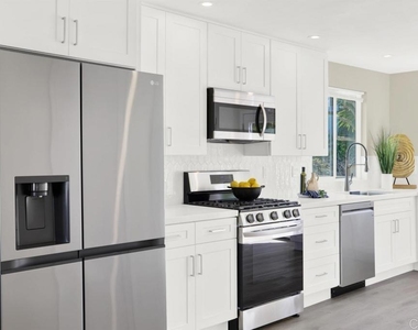 625 Santa Fe Drive - Photo Thumbnail 2