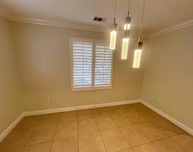 388 W Virginia Street - Photo Thumbnail 5