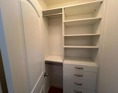 388 W Virginia Street - Photo Thumbnail 11