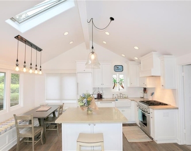 176 Mcaulay Place - Photo Thumbnail 4