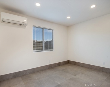 7412 Deer Trail - Photo Thumbnail 11