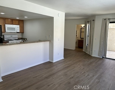 1136 W Blaine - Photo Thumbnail 11