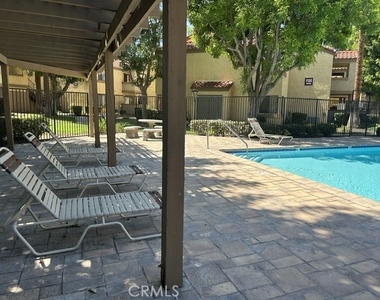 1136 W Blaine - Photo Thumbnail 17