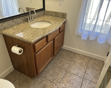 1136 W Blaine - Photo Thumbnail 8