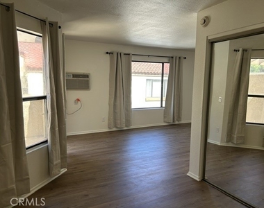 1136 W Blaine - Photo Thumbnail 12
