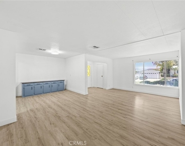 24040 Wheatfield - Photo Thumbnail 4