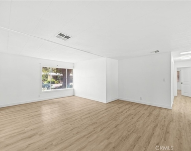 24040 Wheatfield - Photo Thumbnail 5