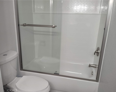 2810 N Arcadia Ct #202 - Photo Thumbnail 7