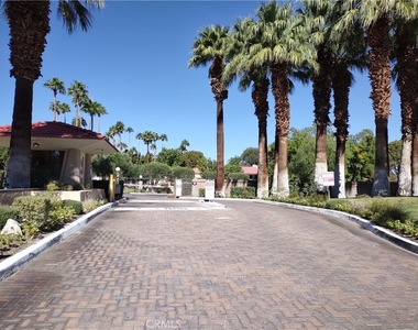 2810 N Arcadia Ct #202 - Photo Thumbnail 20
