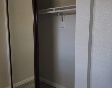 2810 N Arcadia Ct #202 - Photo Thumbnail 10