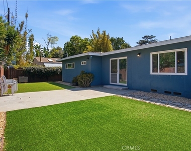 2367 Golden Avenue - Photo Thumbnail 16