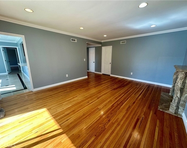 354 S Pepper Avenue - Photo Thumbnail 5