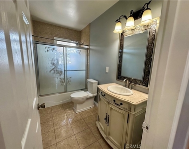 354 S Pepper Avenue - Photo Thumbnail 11