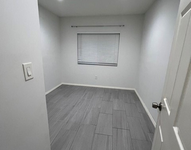7758 Apperson - Photo Thumbnail 3