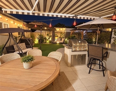 6261 Rosemary - Photo Thumbnail 12