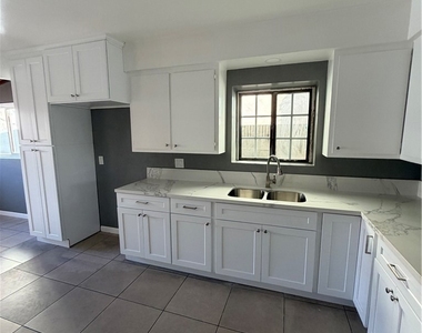 5595 Gardendale - Photo Thumbnail 13