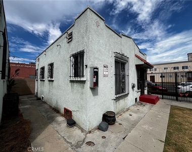6325 S Figueroa Street - Photo Thumbnail 4