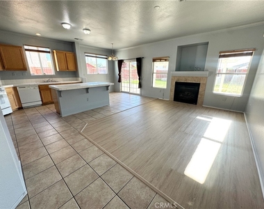 43939 Amazon Street - Photo Thumbnail 4