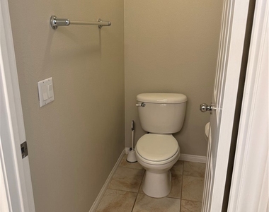 1310 Rover Ln - Photo Thumbnail 28