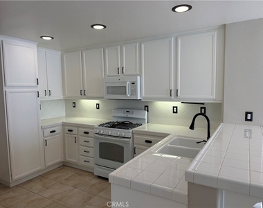 1310 Rover Ln - Photo Thumbnail 5