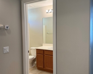 1310 Rover Ln - Photo Thumbnail 18
