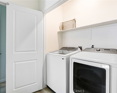 15232 Horizon Street - Photo Thumbnail 5