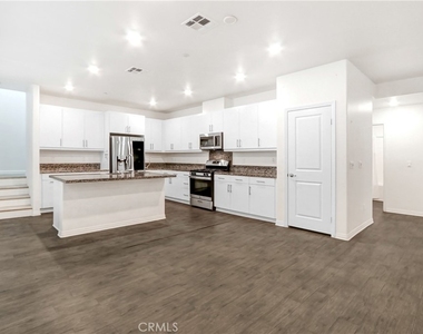 15232 Horizon Street - Photo Thumbnail 2
