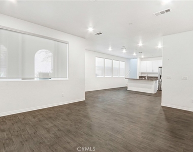 15232 Horizon Street - Photo Thumbnail 1