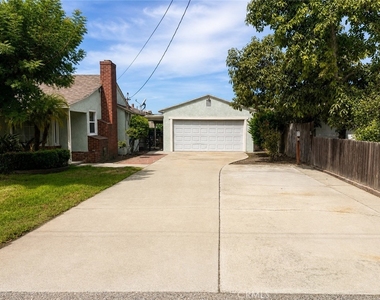 63 S Loma - Photo Thumbnail 9
