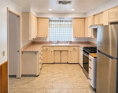 63 S Loma - Photo Thumbnail 16