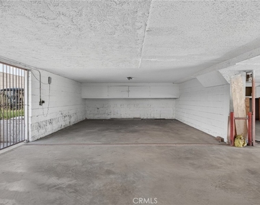 1111 E Emerson Avenue - Photo Thumbnail 15