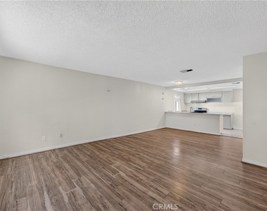 1111 E Emerson Avenue - Photo Thumbnail 3