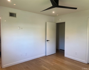 8706 Ardendale Avenue - Photo Thumbnail 13