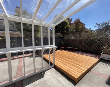 70 Seabreeze Dr - Photo Thumbnail 32