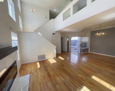 70 Seabreeze Dr - Photo Thumbnail 7