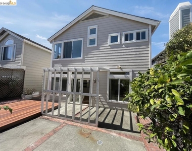 70 Seabreeze Dr - Photo Thumbnail 35