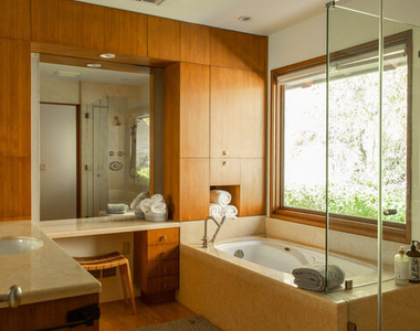 3626 Mandeville Canyon Road - Photo Thumbnail 29
