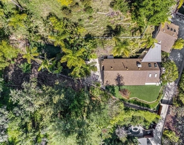 3626 Mandeville Canyon Road - Photo Thumbnail 68
