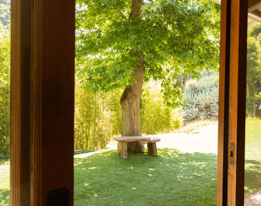 3626 Mandeville Canyon Road - Photo Thumbnail 24