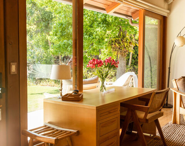 3626 Mandeville Canyon Road - Photo Thumbnail 10