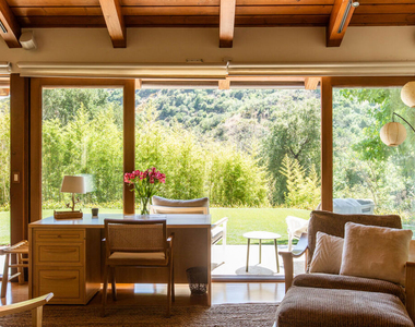3626 Mandeville Canyon Road - Photo Thumbnail 4