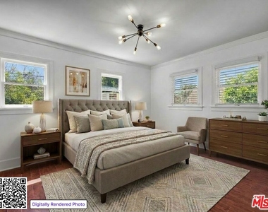 1546 N St Andrews Place - Photo Thumbnail 7