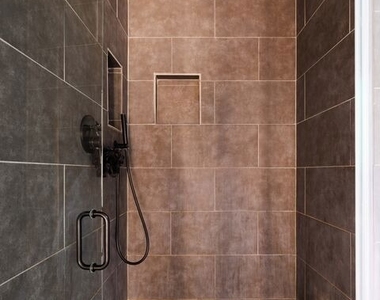 465 Westmount Drive - Photo Thumbnail 32