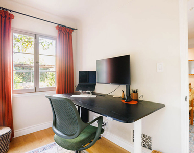 465 Westmount Drive - Photo Thumbnail 20