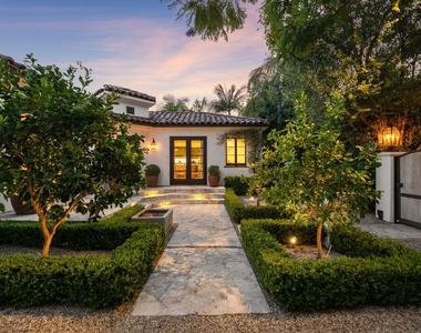 465 Westmount Drive - Photo Thumbnail 43