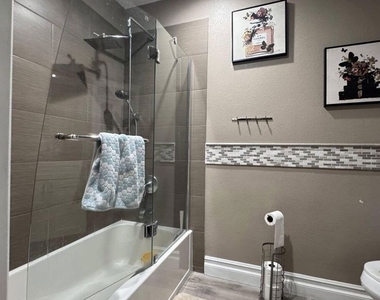 37173 Floral Creek Circle - Photo Thumbnail 5